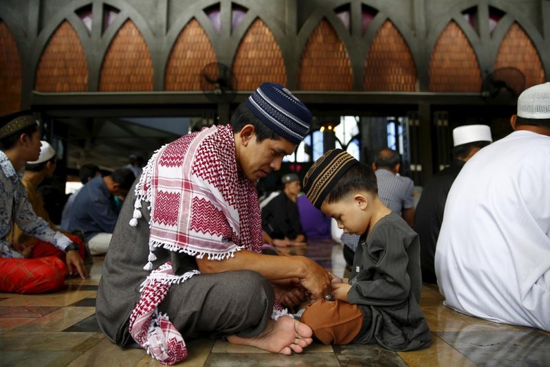 Nguoi Hoi giao tren khap the gioi don le Eid al-Adha-Hinh-15